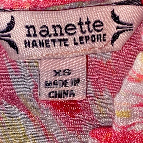 Nanette Lepore Rayon Polyester Blend Red and Pink Printed Blouse Cap Sleeves XS - Picture 4 of 7
